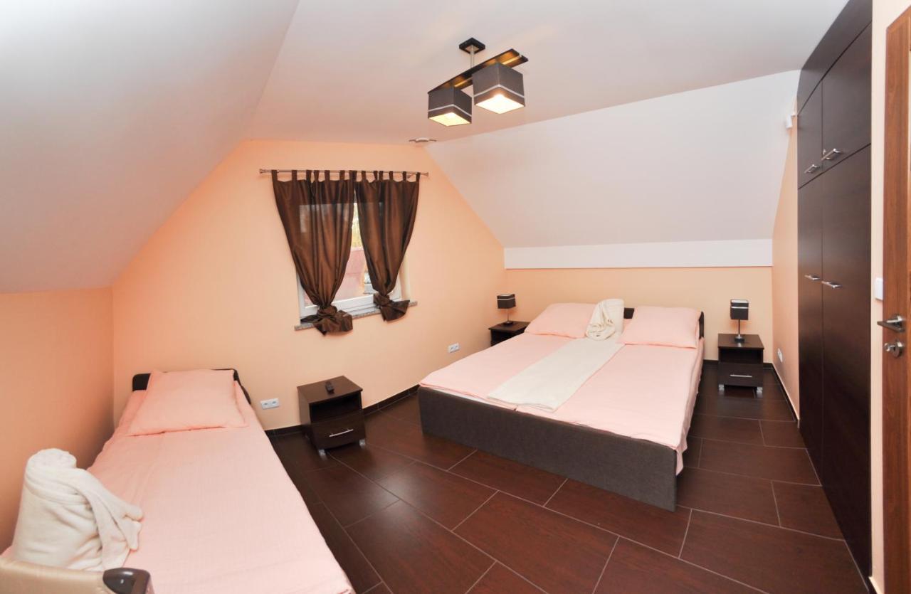 Ferienhaus Holiday Home Domki Raj Jaroslawiec Ngoại thất bức ảnh