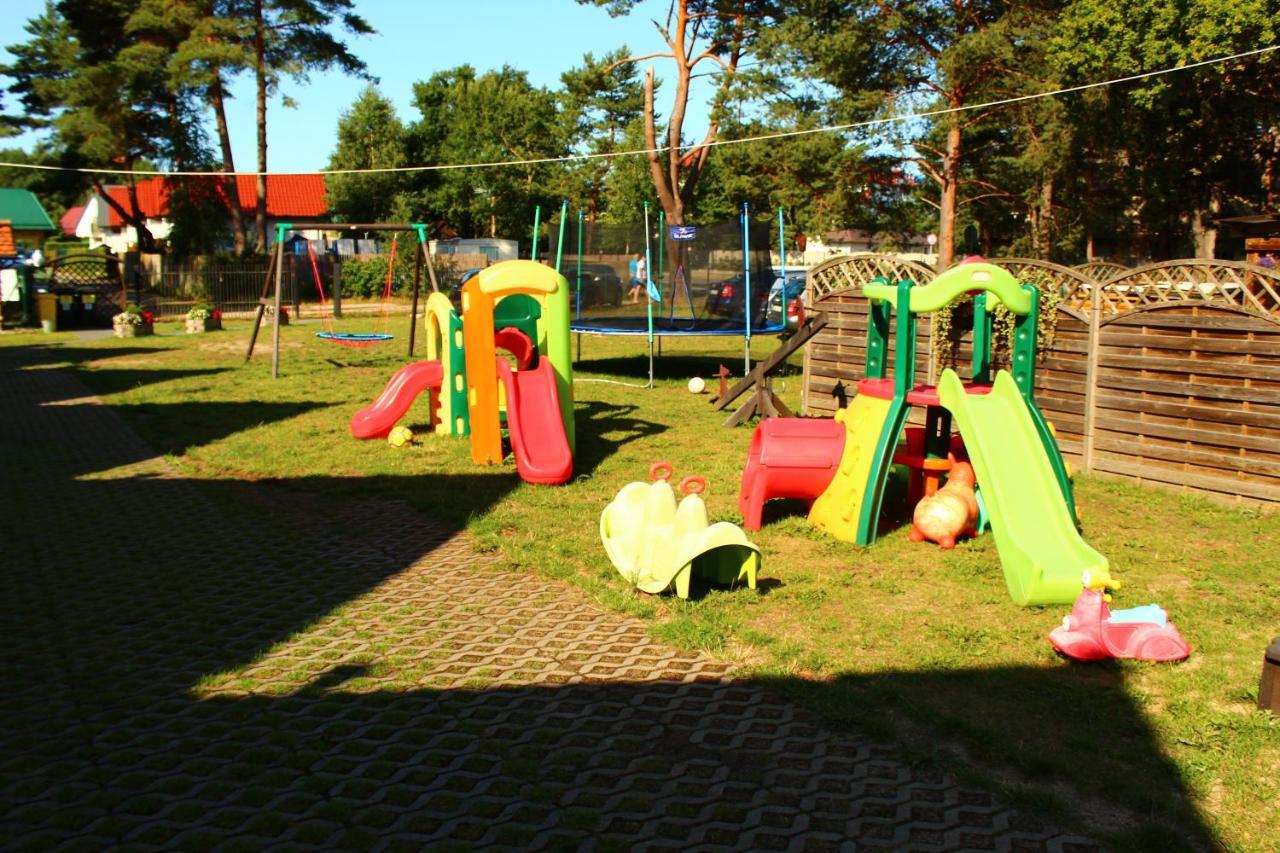 Ferienhaus Holiday Home Domki Raj Jaroslawiec Ngoại thất bức ảnh