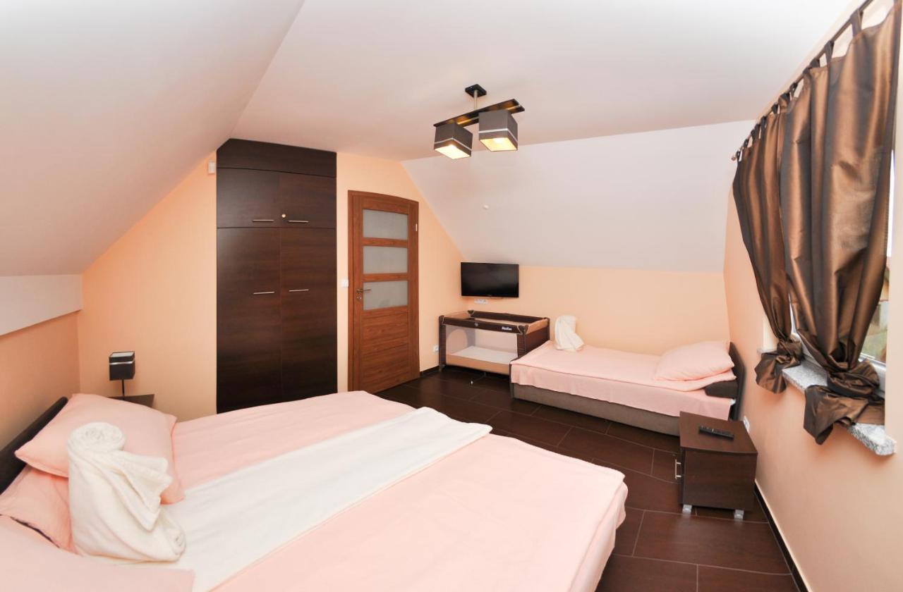 Ferienhaus Holiday Home Domki Raj Jaroslawiec Ngoại thất bức ảnh