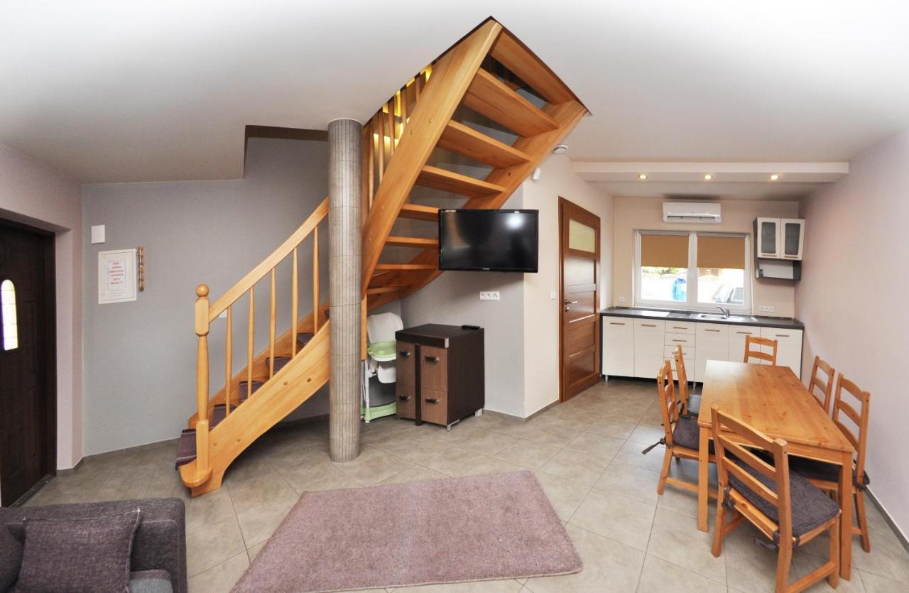 Ferienhaus Holiday Home Domki Raj Jaroslawiec Ngoại thất bức ảnh
